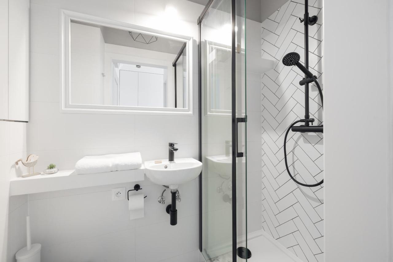 Bulwary Wislane Modern Apartment وارسو المظهر الخارجي الصورة